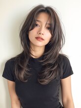 リラ(Lila)&nbsp;20代30代40代/小顔大人かわいいロングレイヤー