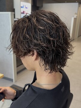 エデアンルクラ 下通(EDEAN Leclat) 熊本メンズパーマ サーフカール メンズカット ミディアムヘア