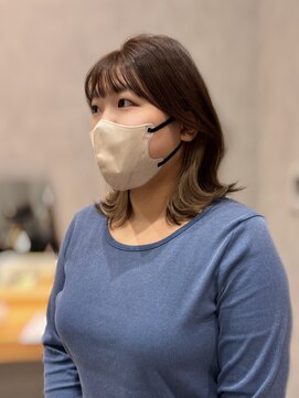 ヘアデザインファブロ イオンモール宮崎店(hair design FABRO.) やわらかベージュ × くびれミディのナチュラルインナーカラー