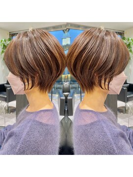 バンプ ギンザ(BUMP GINZA) 40代50代60代 大人ショート 丸顔 前髪あり似合わせ　安