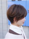 優しい印象のショートヘア