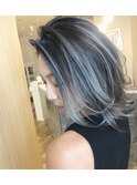 ホワイトシルバー×コントラストバレイヤージュ×ハイライト