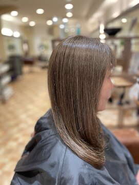 アイニ 河内小阪店(aini) 白髪ぼかしカラー白髪ぼかしハイライト大人ショート30、40、50代