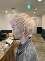ヘアーブレイス(hair brace) ブリーチ2~3回メンズホワイトブロンド　stylist聖斗