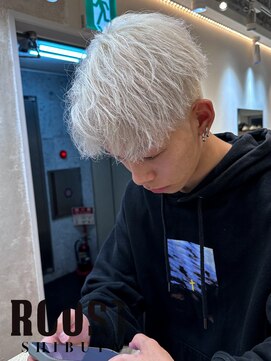 ルースト 渋谷店(ROOST) ホワイトカラー