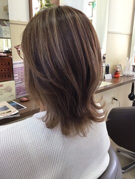 コアフィールフィス(COIFFURE fils) 秋ベージュ ウルフミディ ハイライトカラー