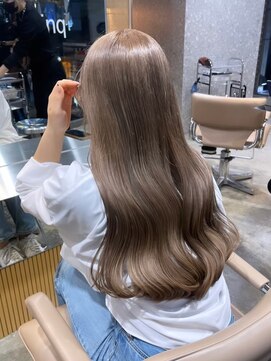 リムレスバイサンク 万代 新潟駅(LIMLESS by cinq) 韓国ミルクティーベージュダブルカラーグレージュレイヤーカット