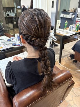 セライロ 千葉(celilo) 編みおろしローポニー◎