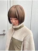 グラデーションベージュカラー大人可愛い丸みショートボブカット