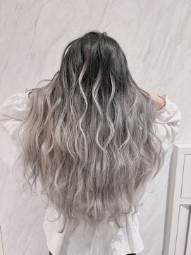 リー 枚方(Lee) 店長今里☆シルバーバレイヤージュ☆