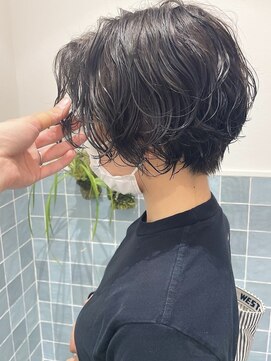 サーカス 町田(circus) スタイリング簡単パーマショート