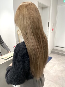 トリッカ シブヤ(TRICCA SHIBUYA) お客様スタイルロングハイトーンハネ羽エクステベージュ透明感