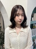 ミディアムヘア/透明感ブラウンカラー/前髪顔まわりカット