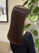 スリー(Three)&nbsp;【大人上品な透明感ベージュ】
