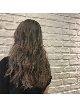 イズム 北千住店(ISM) 【ISM北千住】　ムーヴィングカラー