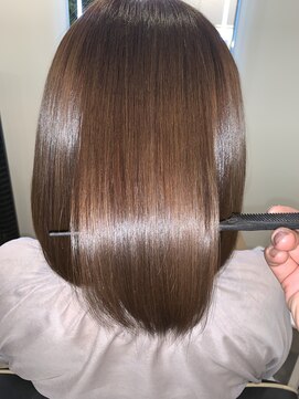 アールサロン アオヤマ(Rr SALON AOYAMA) 秋色ミネコラカラー