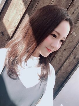 ロンド フィーユ(Lond fille) 横顔も可愛いワンカール