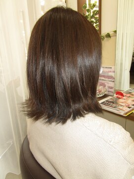 コアフィールフィス(COIFFURE fils) 【見附・今町】ロブ　外ハネ