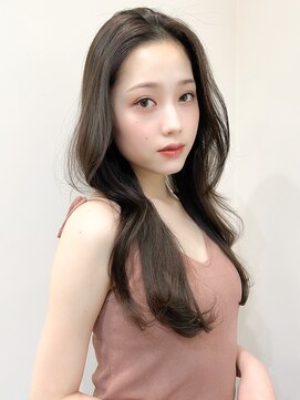 レア 表参道(L'ea) 黒髪クラゲヘアーオリーブグレー小顔ココアベージュ