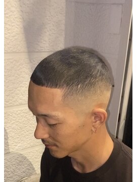 イージーパーマ/クロップ/スキンフェード／バズクロップ／ボウズ