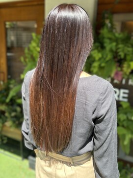 スクエアウーノ 博多(SQUARE＊UNO HAKATA) 艶髪ロング　ストレート　髪質改善　ブラウン　20代30代