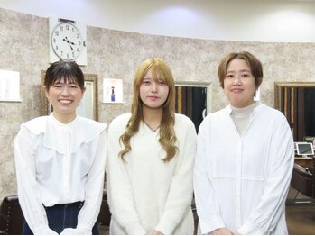 ヘアー クリアー 牟礼本店(hair clear)の写真/幅広い年代のstaff在籍☆年齢ごとのお悩みや理想のスタイルを汲み取り、一人ひとりに合わせて綺麗をお届け!