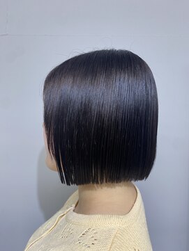 ヘアーアンドビューティーザ エフ(Hair Beauty the F) ~ 切りっぱなしボブ ~