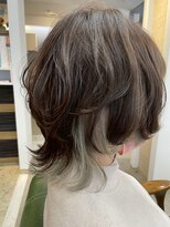 レンネ(Renee)&nbsp;ホワイトインナーカラー×ウルフ