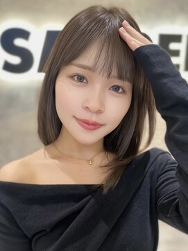 mimi 柔らかく艶めくオリーブベージュ