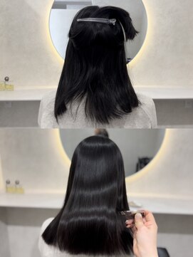 ホワイト(WHITE) 美髪矯正 縮毛矯正 セミロング 暗髪 ツヤ髪