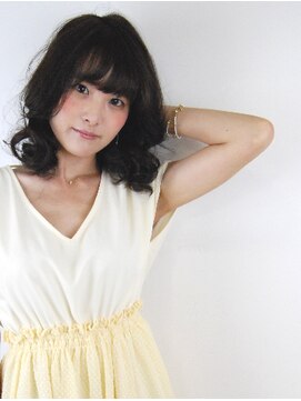 ディンプル(DIMPLE) 心地よい大きめパーマで大人の透明感を