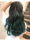 SUSAKI 外国人風 ディープグリーングラデーション　波巻き