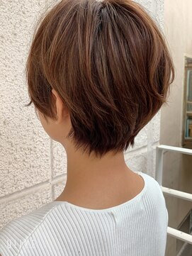 レウナ 外苑前(Reuna) 30代40代50代大人可愛いショートボブ　お手入れ簡単