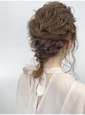 【三ツ井純】抜け感パーマアレンジ 編み下ろし三つ編みベージュ