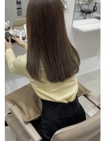 ライム(lime)&nbsp;ベージュヘアカラーandぱっつんスタイル