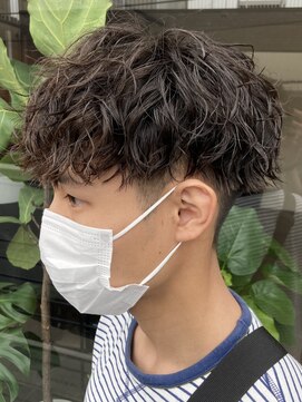 ウェイビーエフティフィフス 横浜西口(WAVEY ft.fifth) ツイストスパイラルパーマツーブロックツイストパーマメンズ