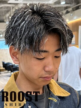 ルースト 渋谷店(ROOST) ツイスパホワイトハイライト