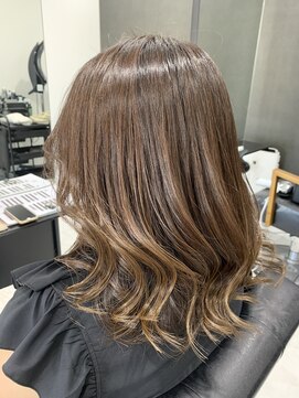 ディティール(Detail) グラマラスロング×ブルーアッシュ