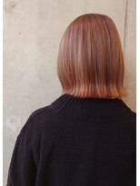 ソロ(soLo)&nbsp;伸ばし掛けボブ×ピンクベージュ