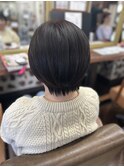 首元スッキリ自然なボリュームのショートボブ