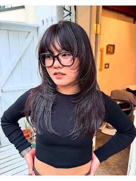 アデ オモテサンドウ(ade omotesando) 巻いても可愛いレイヤーをナチュラルに作るミディアムストレート