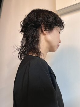 スイウ(suiu)の写真/お客様の髪の状態に合わせた施術をご提案♪高い技術力で、あなたの"なりたい"をダメージを抑えて叶えます！