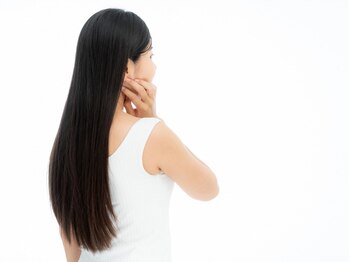 ナグ(NAGU)の写真/エイジング毛に特化した《NAGU》の縮毛矯正◇従来の縮毛矯正とは違い、自然な仕上がりのストレートが魅力◎