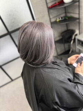 アミ 梅田(amie) シャドウルーツorバレイヤージュハイライト