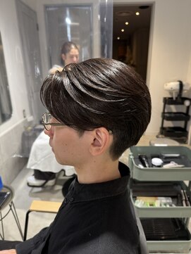 ネオリーブクレア 綱島店(Neolive Krea) センターパート/曲がる縮毛矯正/ストレート/ニュアンスパーマ