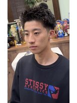 ケーエムシーセントラルルーツ(KMC Central Roots)&nbsp;フェード＆カット+眉カット