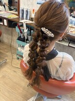 ラ ブレス ヘアーサロン&nbsp;ツイン編みおろし