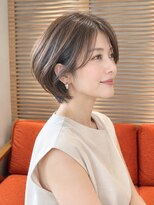オアシスアヴェダ ザ・ペニンシュラ東京(OASIS AVEDA)&nbsp;大人ショート・前髪カット・白髪ぼかしカラー・グレージュ40代