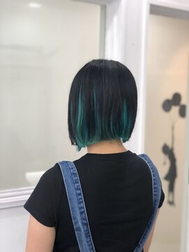 マホロ(MAHRO) 切りっぱなしボブ
