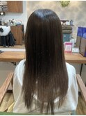 学生も縮毛矯正で艶髪に!